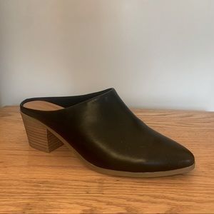 Universal Thread | Black Mules